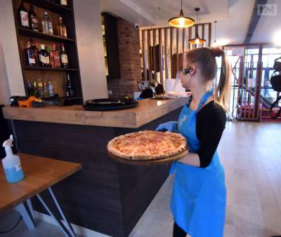 Kolejne restauracje się otwierają. Sanepid nie stwierdza wielu uchybień
