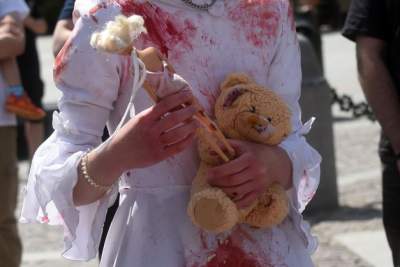 Antykościelny protest w Boże Ciało. Policja w obronie pikietujących - zdjęcie 39