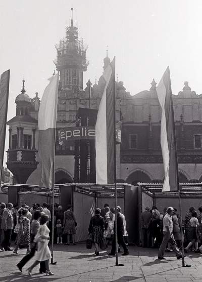 Targi Sztuki Ludowej 44 lata temu, fot. Marek Lasyk - zdjęcie 21