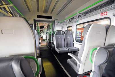 Uroczysty odbiór pociągu PESA ELF2, fot. Marek Lasyk - zdjęcie 4