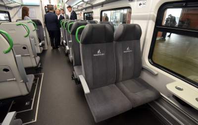 Uroczysty odbiór pociągu PESA ELF2, fot. Marek Lasyk - zdjęcie 8