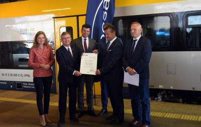 Uroczysty odbiór pociągu PESA ELF2, fot. Marek Lasyk - zdjęcie 16