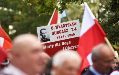 Szczątki trzech żołnierzy niezłomnych uroczyście pochowane... - zdjęcie 19