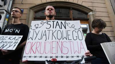 Haniebne działania polskich władz. Protest w Krakowie 27.09.2021 - zdjęcie 22