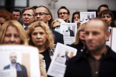 Protest przed krakowskim sądem. Fot. Marek Lasyk - zdjęcie 7