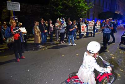 Bój się Boga, nie uchodźców. Protest w Krakowie - zdjęcie 7