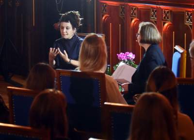 Spotkanie Olgi Tokarczuk ze studentkami i studentami, fot. Marek Lasyk - zdjęcie 11