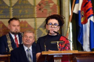 Olga Tokarczuk Honorową Obywatelką Krakowa. Fot. Marek Lasyk - zdjęcie 12