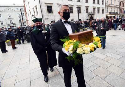 Kraków pożegnał poetę. Prochy złożono w Panteonie Narodowym - zdjęcie 19