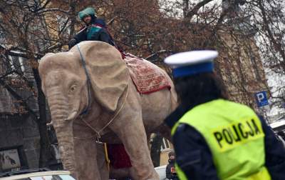 Imponujący orszak na ulicach Krakowa. Piękna tradycja - zdjęcie 8