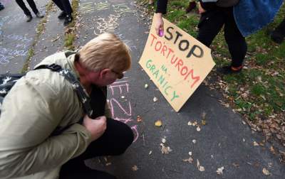 Marsz solidarności z osobami cierpiącymi na granicy polsko-białoruskiej - zdjęcie 18