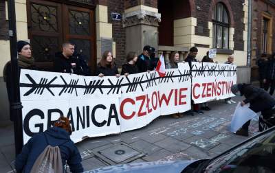 Marsz solidarności z osobami cierpiącymi na granicy polsko-białoruskiej - zdjęcie 22