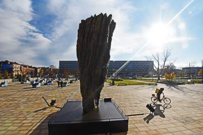 "Ursula von Rydingsvard. Tylko sztuka". Fot. Marek Lasyk - zdjęcie 24
