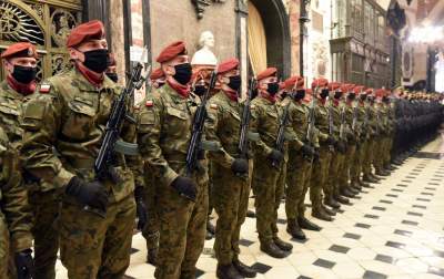 Kraków świętuje. 11 Listopada przed południem... - zdjęcie 1