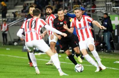 Tak kibice przywitali nowego - starego trenera Cracovii - zdjęcie 14