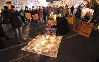 Wigilia dla imigrantów na krakowskim Rynku - zdjęcie 11