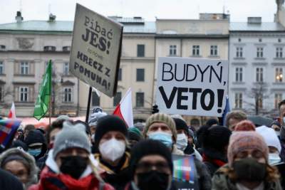 Kraków, Rynek Główny protest przeciwko LEX TVN - zdjęcie 7