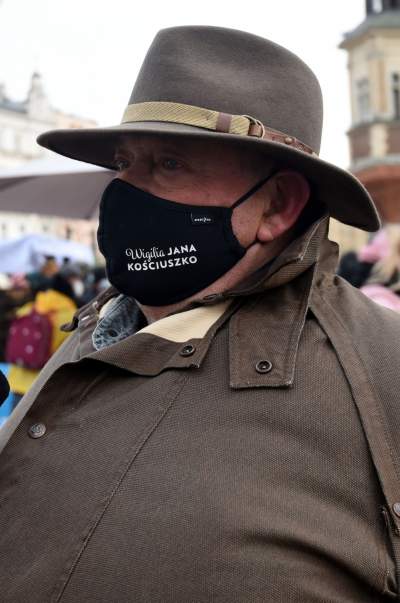 Wigilia dla bezdomnych i potrzebujących. fot. Marek Lasyk - zdjęcie 6