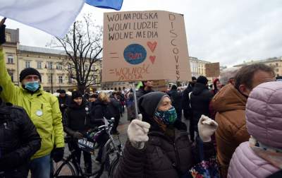 Protest w obronie wolnych mediów. fot. Marek Lasyk - zdjęcie 21