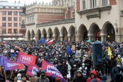 Protest w obronie wolnych mediów. fot. Marek Lasyk - zdjęcie 13