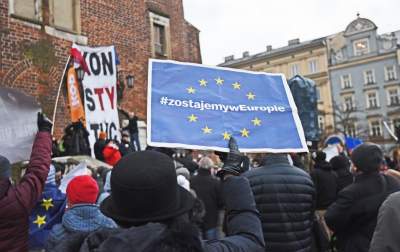 Protest w obronie wolnych mediów. fot. Marek Lasyk - zdjęcie 56