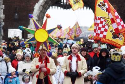 Tłumy w Orszaku Trzech Króli (Rok 2022) - zdjęcie 7