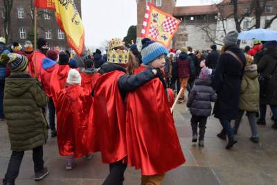 Tłumy w Orszaku Trzech Króli (Rok 2022) - zdjęcie 5