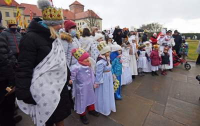 Tłumy w Orszaku Trzech Króli (Rok 2022) - zdjęcie 3