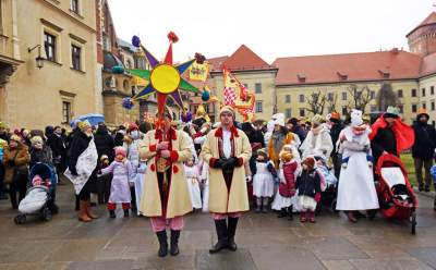 Tłumy w Orszaku Trzech Króli (Rok 2022) - zdjęcie 1
