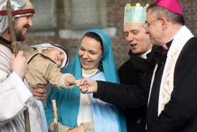 Tłumy w Orszaku Trzech Króli (Rok 2022) - zdjęcie 33