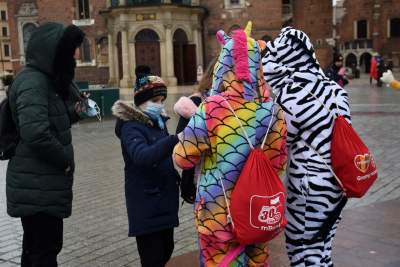 Oni nie narzekali na pogodę. 30. Finał WOŚP w Krakowie - zdjęcie 1