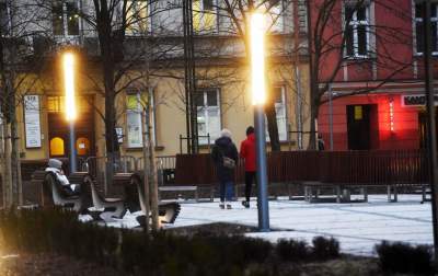 Plac Biskupi po modernizacji. Wiosną będzie tu pięknie - zdjęcie 30