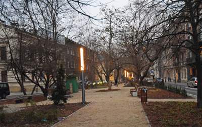 Plac Biskupi po modernizacji. Wiosną będzie tu pięknie - zdjęcie 14