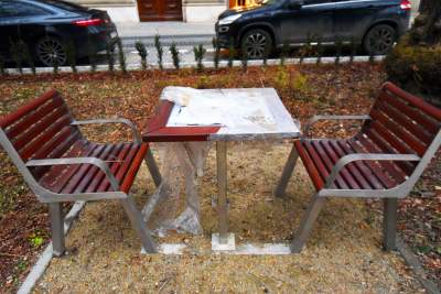 Plac Biskupi po modernizacji. Wiosną będzie tu pięknie - zdjęcie 34