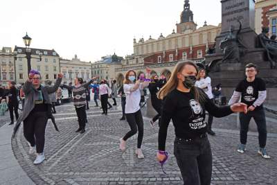 Nazywam się Miliard - One Billion Rising Kraków, fot. Marek Lasyk - zdjęcie 13