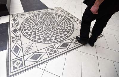 Opustoszała galeria handlowa, fot. Marek Lasyk - zdjęcie 53