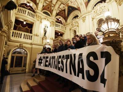 Konferencja w Teatrze Słowackiego. Cały zespół wspiera dyrektora - zdjęcie 7