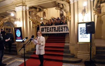 Konferencja w Teatrze Słowackiego. Cały zespół wspiera dyrektora - zdjęcie 6