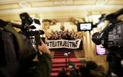 Konferencja w Teatrze Słowackiego. Cały zespół wspiera dyrektora - zdjęcie 2