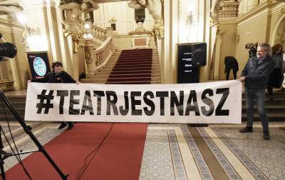 Konferencja w Teatrze Słowackiego. Cały zespół wspiera dyrektora - zdjęcie 40