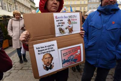 Marsz solidarności z Ukrainą w Krakowie. Finał przed konsulatem Rosji - zdjęcie 31