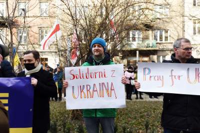 Marsz solidarności z Ukrainą w Krakowie. Finał przed konsulatem Rosji - zdjęcie 43