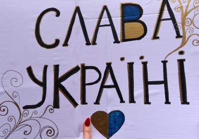 Marsz solidarności z Ukrainą w Krakowie. Finał przed konsulatem Rosji - zdjęcie 19