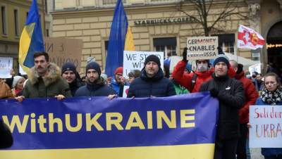 Marsz solidarności z Ukrainą w Krakowie. Finał przed konsulatem Rosji - zdjęcie 24