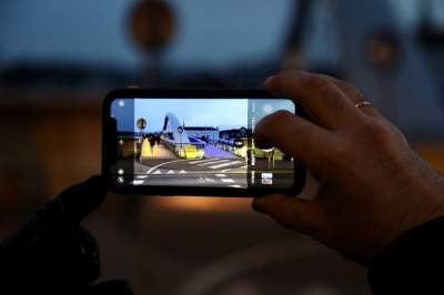 Kraków w ukraińskich barwach. Gest solidarności (fot. Jan Graczyński) - zdjęcie 7