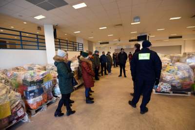 Magazyn darów na stadionie Wisły, fot. Marek Lasyk - zdjęcie 29