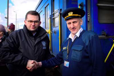 Pociąg humanitarny dotarł szerokim torem do Olkusza, fot. Małopolski Urząd Wojewódzki - zdjęcie 7