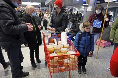 Krakowski dworzec tułaczy. Dzień szesnasty. Fot. Marek Lasyk - zdjęcie 4