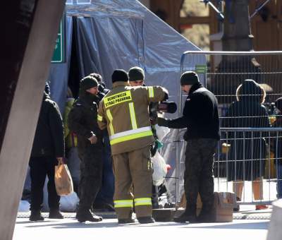 Namioty na placu przed dworcem. Ciepła zupa i schronienie - zdjęcie 19