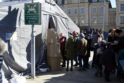 Namioty na placu przed dworcem. Ciepła zupa i schronienie - zdjęcie 17